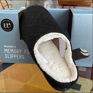 Wayland Square Women’s Deluxe Memory Foam Slippers